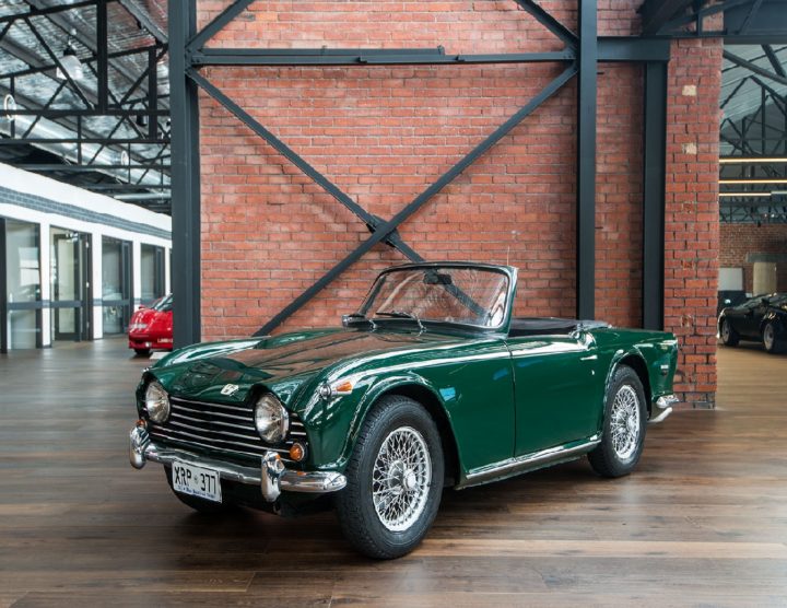 Richmonds Triumph Tr5 Green 1